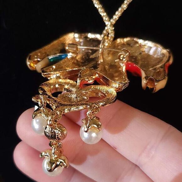 Twin Horse Gemini Betsey Johnson Enamel and Rhinestone Necklace - Picture 8 of 8